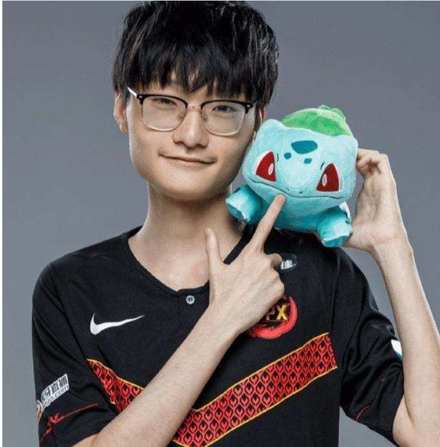 TheShy迎来十五赛季高光表现，美国队球迷沸腾！